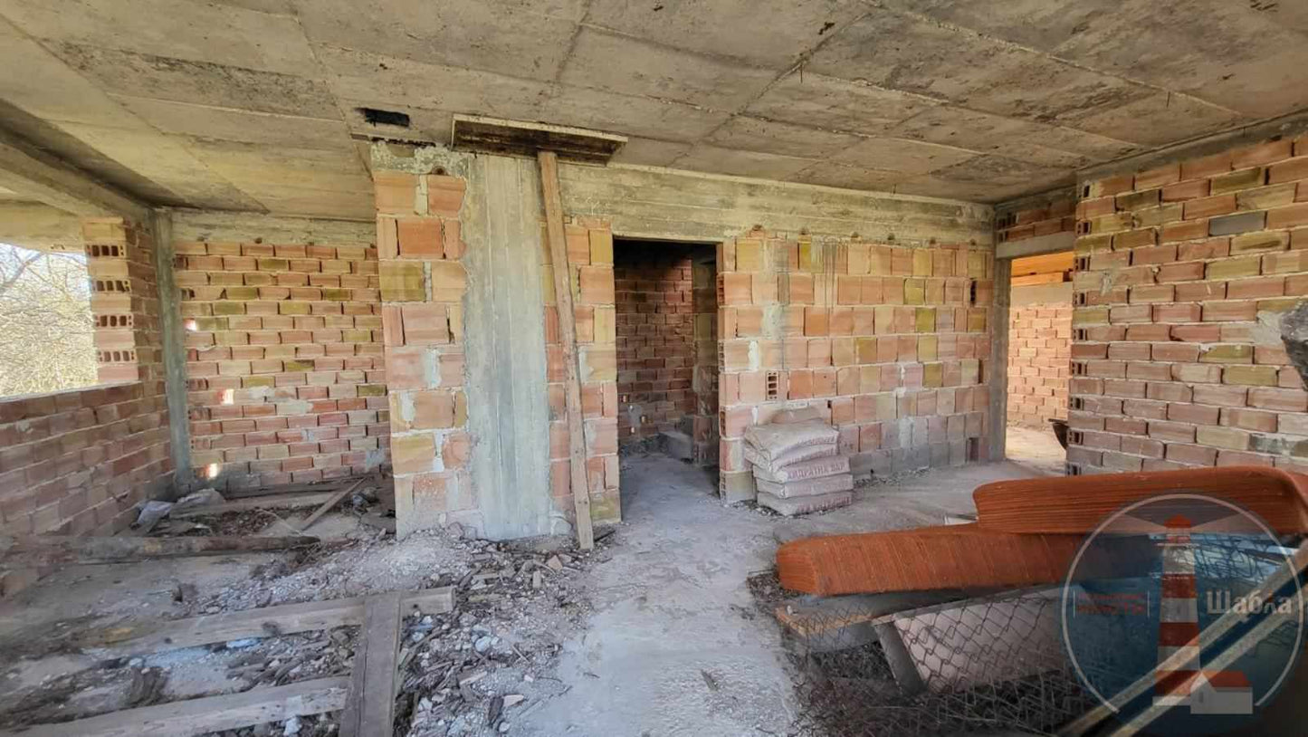 КЪЩА В С.БОЖАНОВО